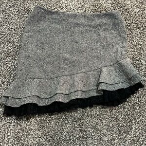 Adorable yet super cute skirt!